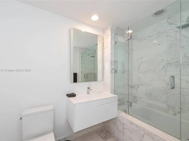 360 Ocean Dr # 904S, Key Biscayne FL 33149