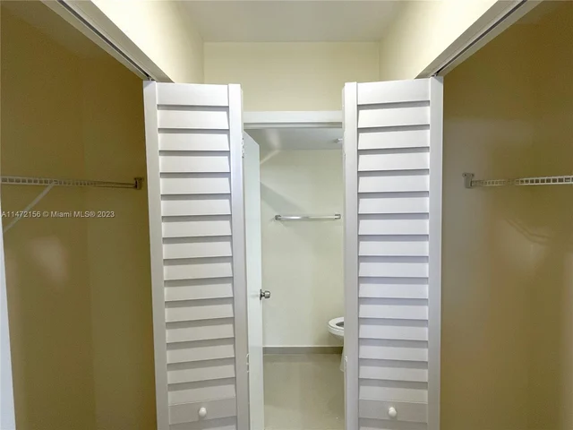 16851 NE 23rd Ave # 521, North Miami Beach FL 33160