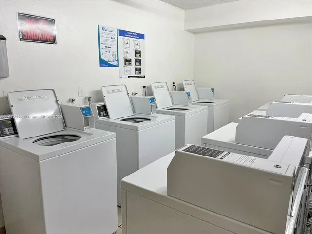 16851 NE 23rd Ave # 521, North Miami Beach FL 33160