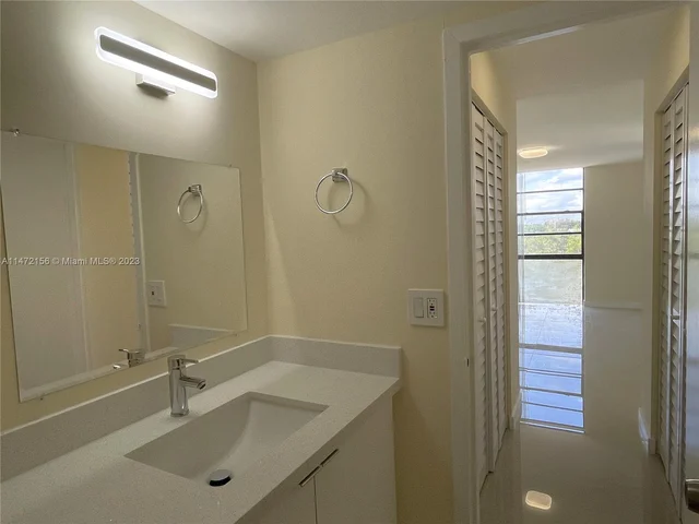 16851 NE 23rd Ave # 521, North Miami Beach FL 33160