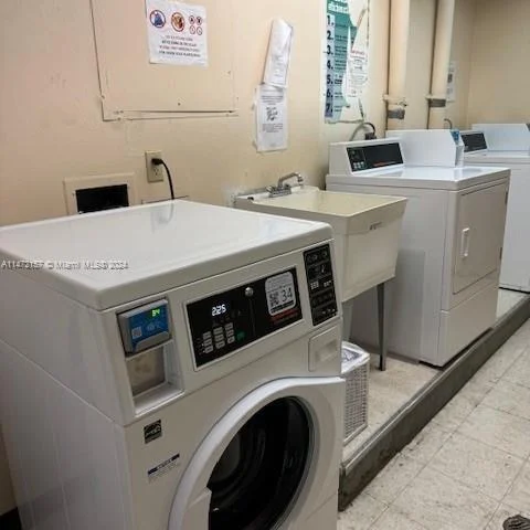 20379 W Country Club Dr # 132, Aventura FL 33180