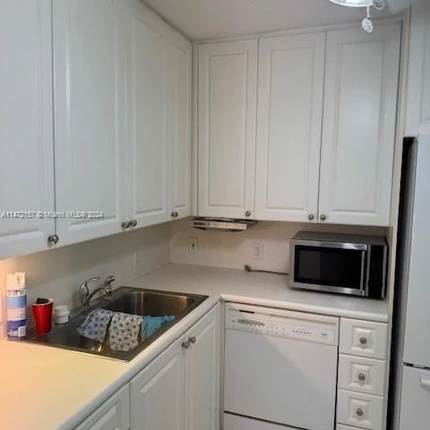 20379 W Country Club Dr # 132, Aventura FL 33180