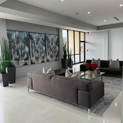 20379 W Country Club Dr # 132, Aventura FL 33180