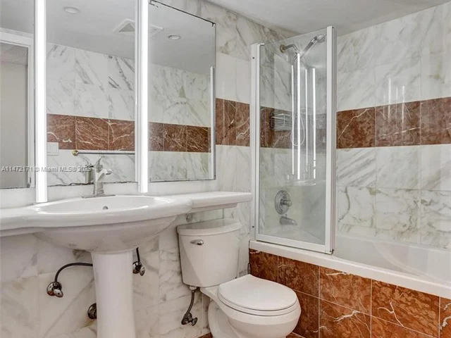 1400 S Ocean Dr # 406, Hollywood FL 33019