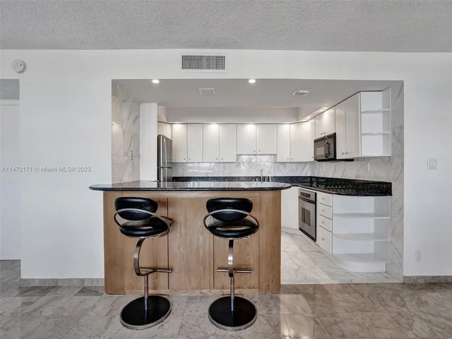 1400 S Ocean Dr # 406, Hollywood FL 33019