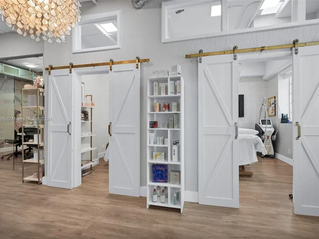 1560 Lenox Ave # 304, Miami Beach FL 33139