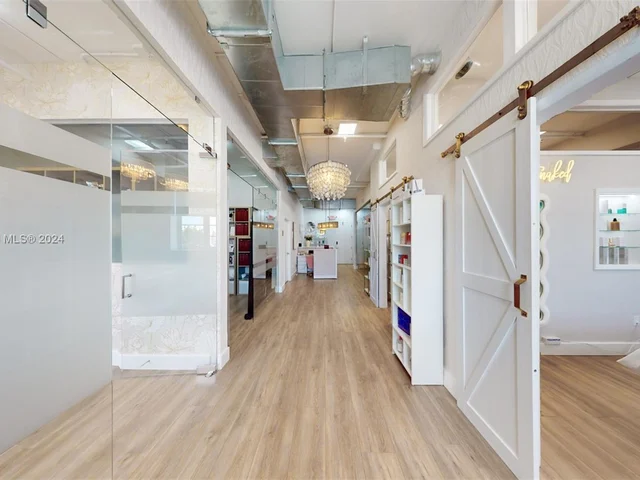 1560 Lenox Ave # 304, Miami Beach FL 33139