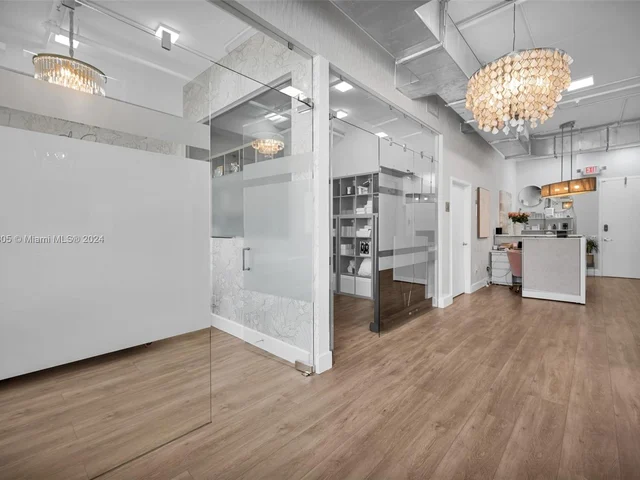 1560 Lenox Ave # 304, Miami Beach FL 33139