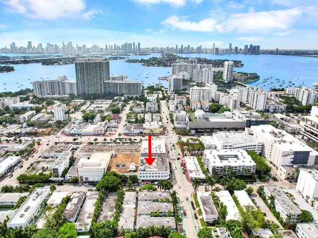 1560 Lenox Ave # 304, Miami Beach FL 33139