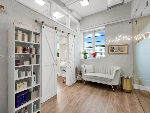 1560 Lenox Ave # 304, Miami Beach FL 33139