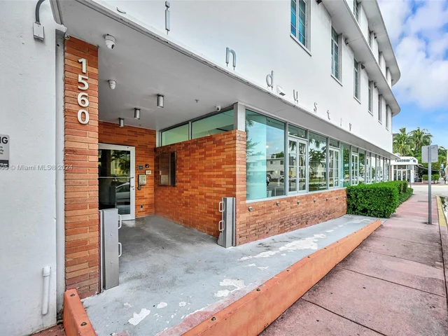 1560 Lenox Ave # 304, Miami Beach FL 33139