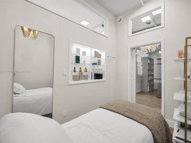 1560 Lenox Ave # 304, Miami Beach FL 33139