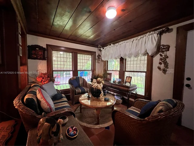 15850 SW 232nd St, Miami FL 33170