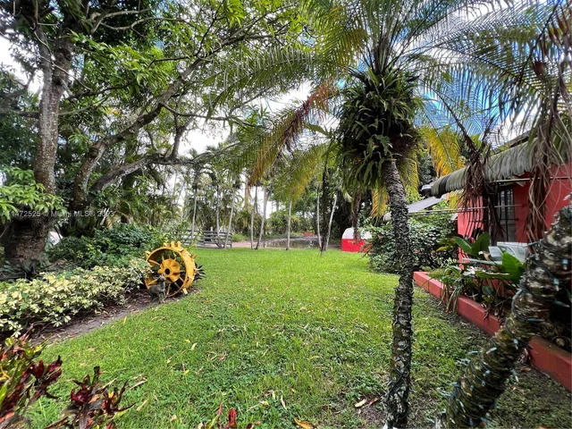 15850 SW 232nd St, Miami FL 33170