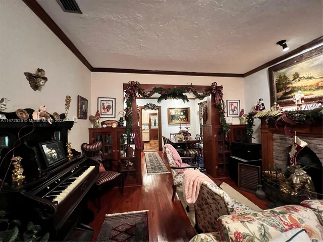 15850 SW 232nd St, Miami FL 33170