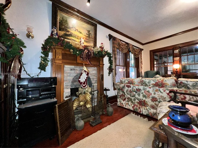 15850 SW 232nd St, Miami FL 33170