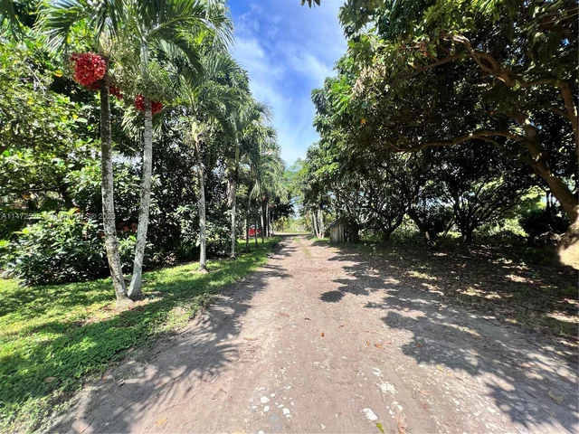 15850 SW 232nd St, Miami FL 33170