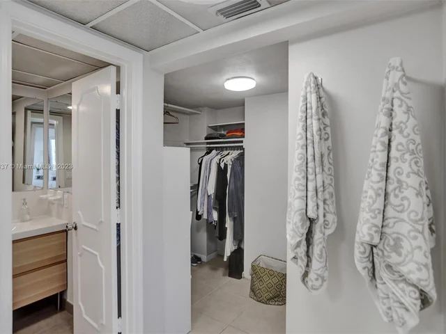 1151 N Fort Lauderdale Beach Blvd # 6B, Fort Lauderdale FL 33304