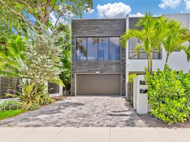 1516 SE 1st St # A, Fort Lauderdale FL 33301