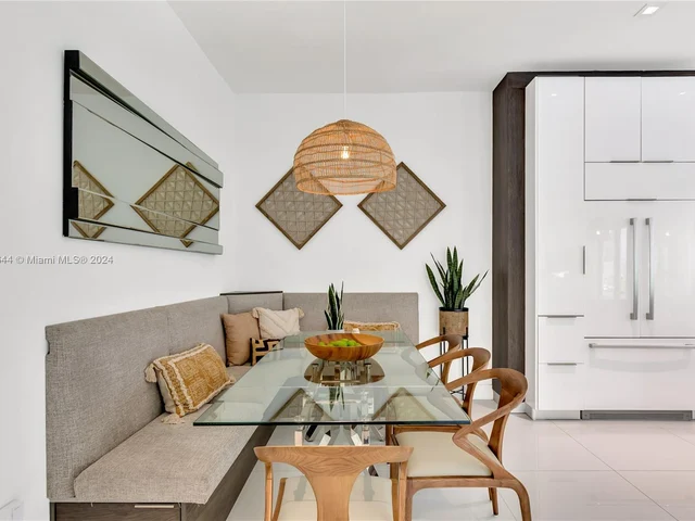 1516 SE 1st St # A, Fort Lauderdale FL 33301