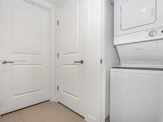 1600 NE 1st Ave # 3111, Miami FL 33132