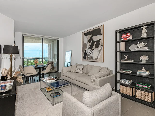 1600 NE 1st Ave # 3111, Miami FL 33132