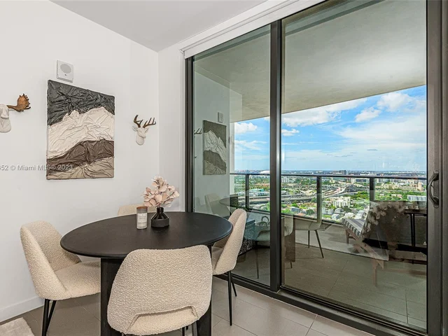 1600 NE 1st Ave # 3111, Miami FL 33132