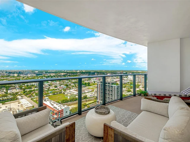 1600 NE 1st Ave # 3111, Miami FL 33132