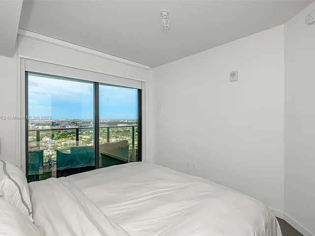 1600 NE 1st Ave # 3111, Miami FL 33132