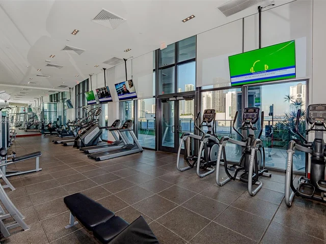 1600 NE 1st Ave # 3111, Miami FL 33132