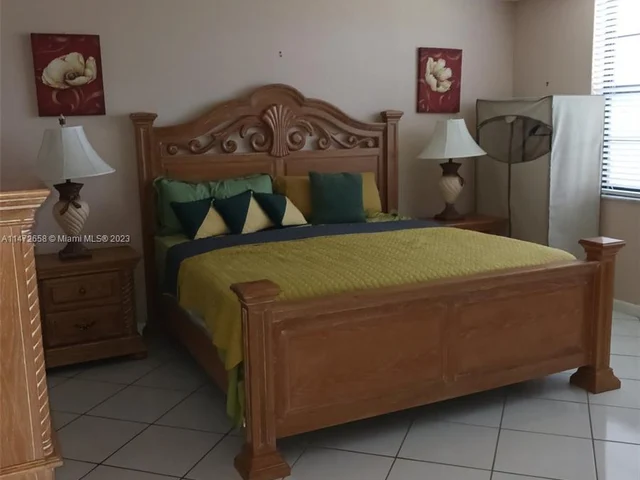 1100 Colony Point Cir # 101, Pembroke Pines FL 33026