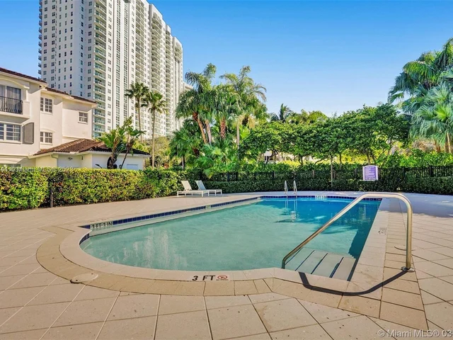 3235 NE 184th St # 11101, Aventura FL 33160