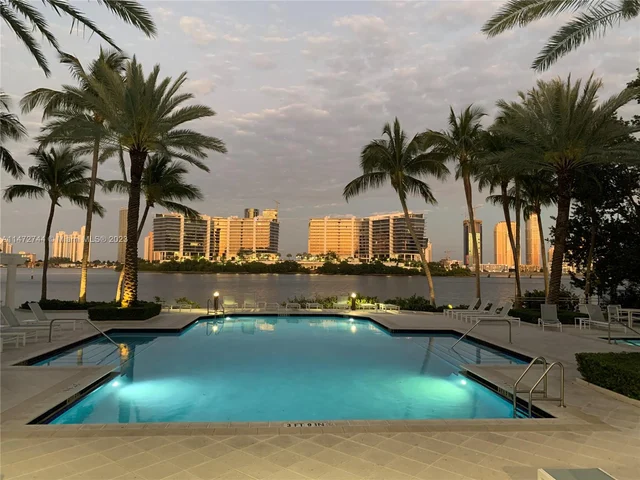 3235 NE 184th St # 11101, Aventura FL 33160