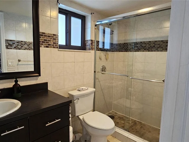 3392 NW 63rd St, Fort Lauderdale FL 33309