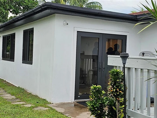 3392 NW 63rd St, Fort Lauderdale FL 33309