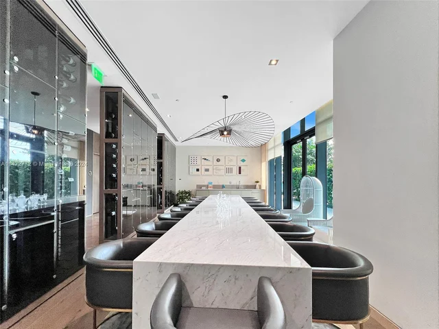 480 NE 31st St # 4105, Miami FL 33137