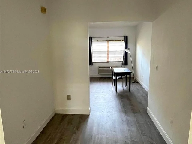 911 Meridian Ave # 202, Miami Beach FL 33139