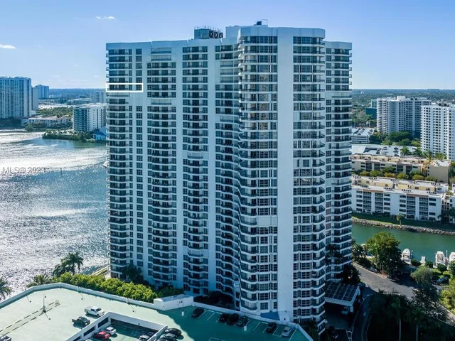 3530 Mystic Pointe Dr # 2915, Aventura FL 33180