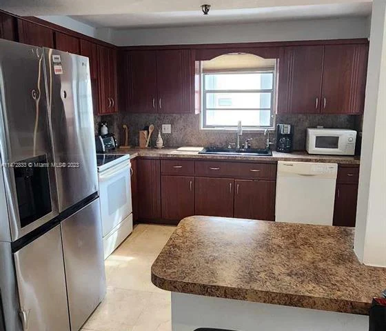 17900 N Bay Rd # 601, Sunny Isles Beach FL 33160