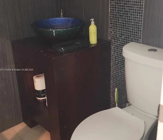 17900 N Bay Rd # 601, Sunny Isles Beach FL 33160