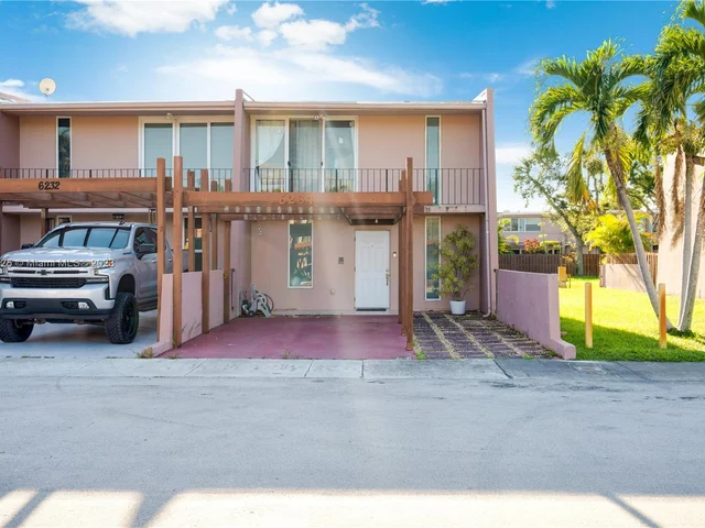 6234 SW 139th Ct, Miami FL 33183