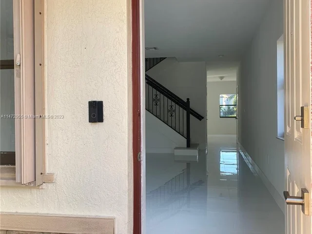 11242 SW 242nd St, Homestead FL 33032