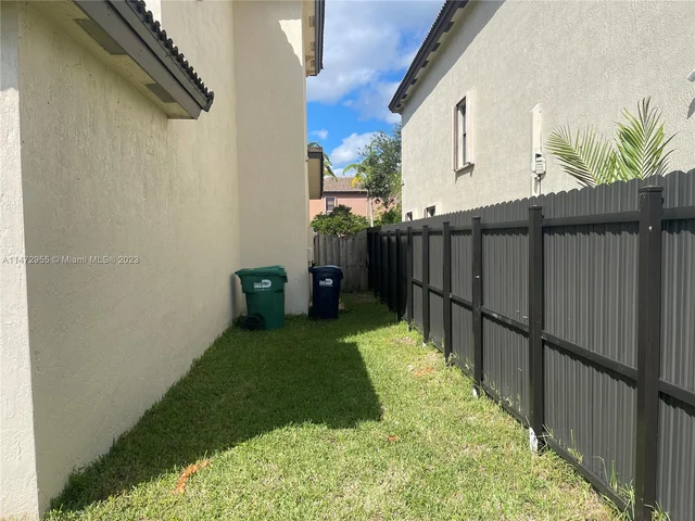 11242 SW 242nd St, Homestead FL 33032