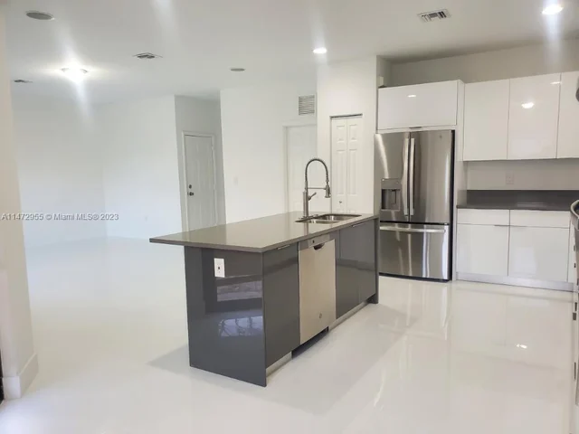 11242 SW 242nd St, Homestead FL 33032