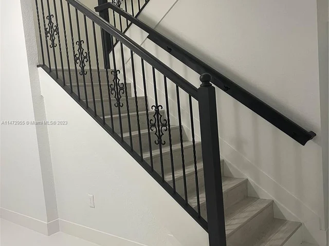 11242 SW 242nd St, Homestead FL 33032