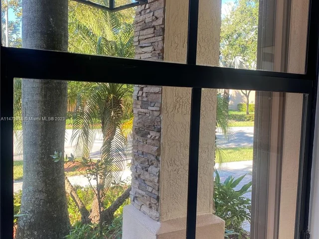 11242 SW 242nd St, Homestead FL 33032