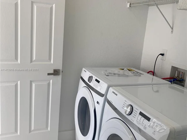 11242 SW 242nd St, Homestead FL 33032