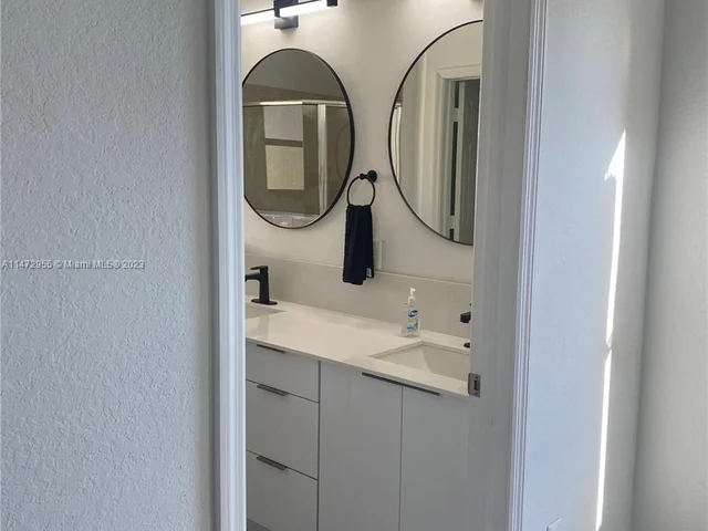 11242 SW 242nd St, Homestead FL 33032