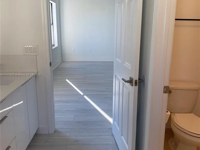 11242 SW 242nd St, Homestead FL 33032