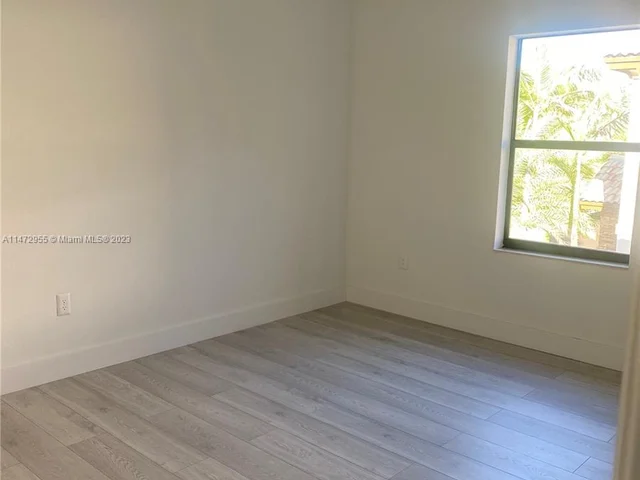 11242 SW 242nd St, Homestead FL 33032